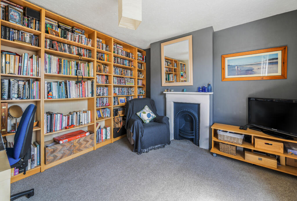 1315862-10-685e82...