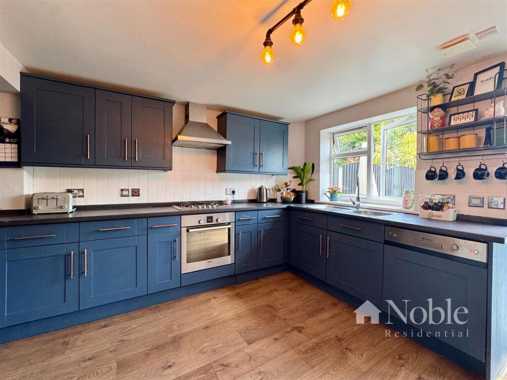 Open Plan Kitchen/ Dining Room