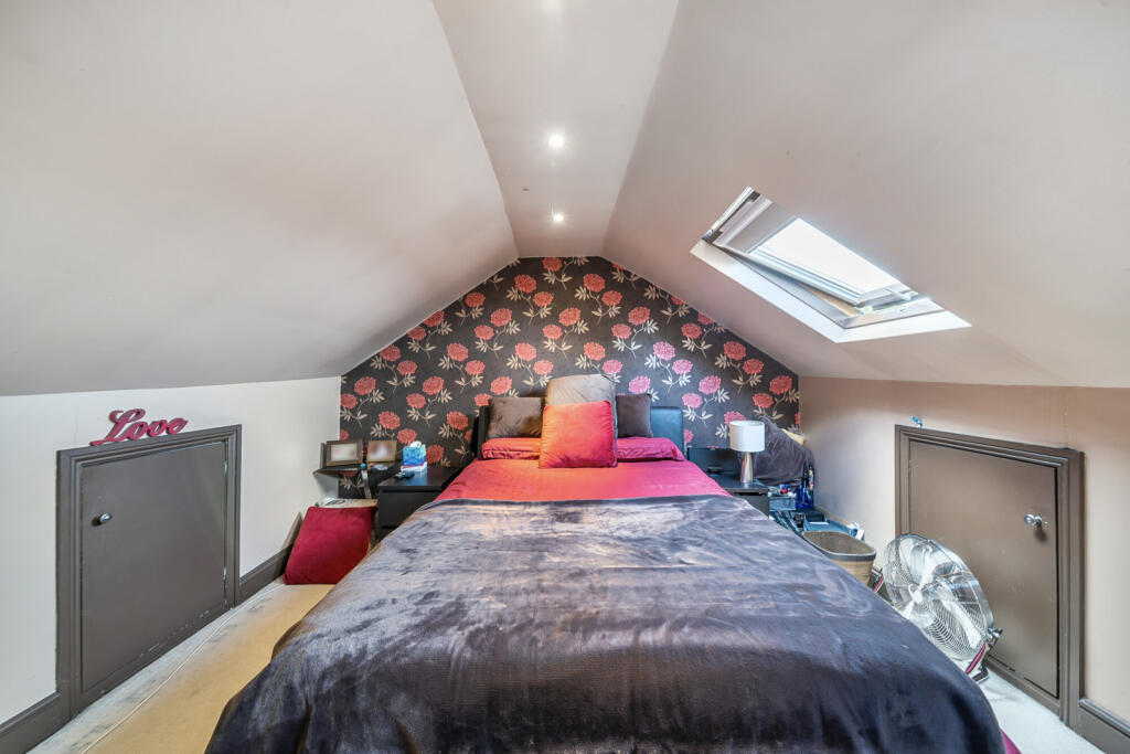 1332425-15-688a46...