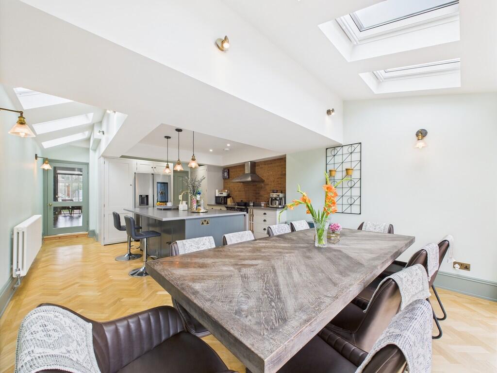 CAM03519G0-PR0342...