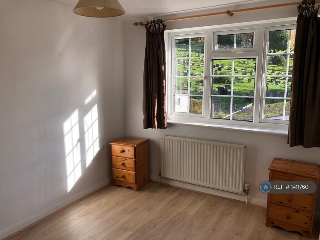 Rear Dfouble Bedroom 