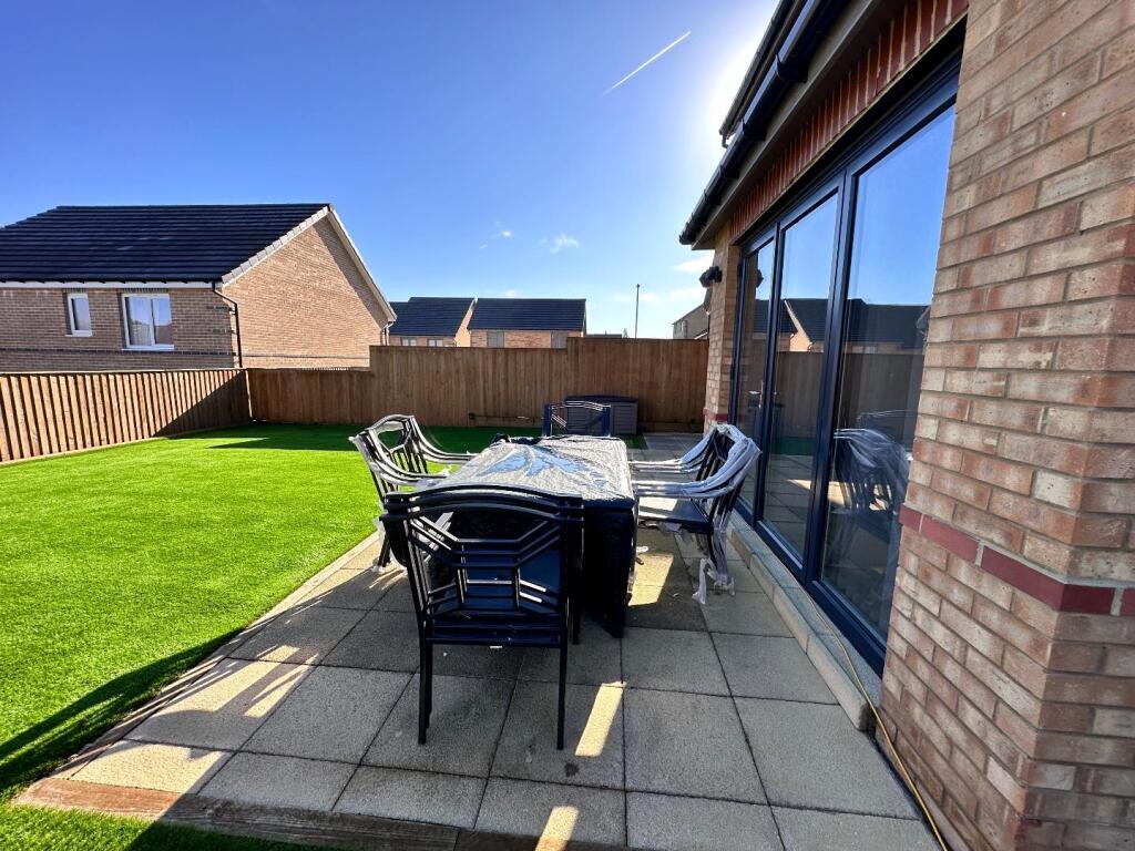 FURTHER EXTERNAL PHOTOGRAPHS