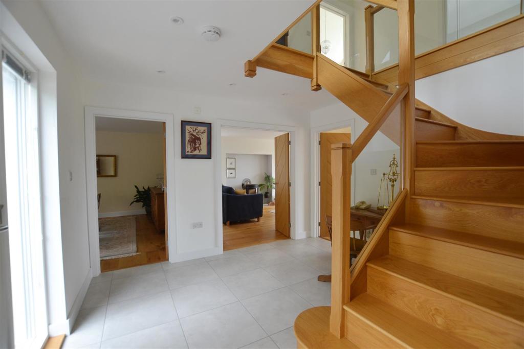 entrance hall.JPG