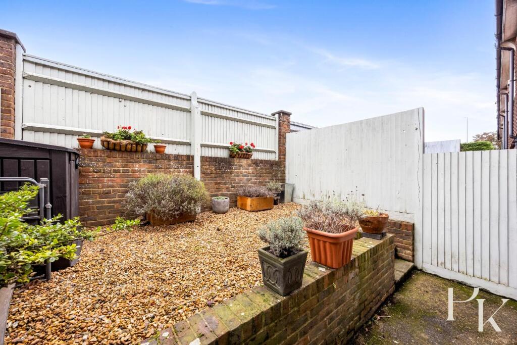 Maytree Close 2_013.JPG