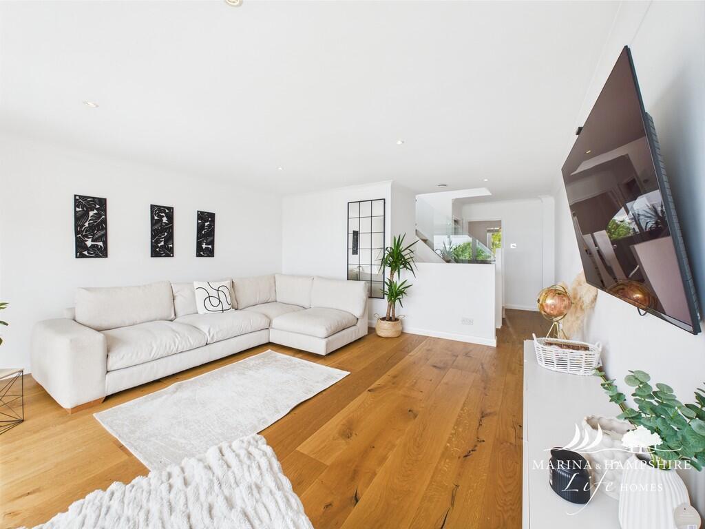 CAM03691G0-PR0049...