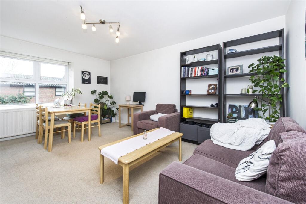 Kitchen/Reception