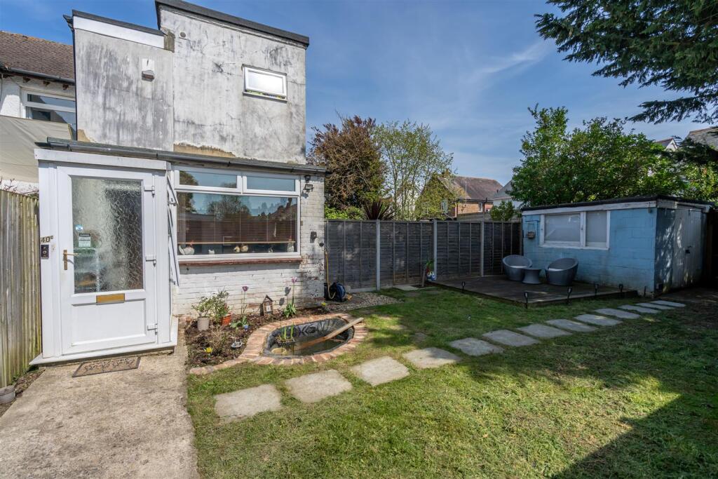 Entrance and Garden.jpg