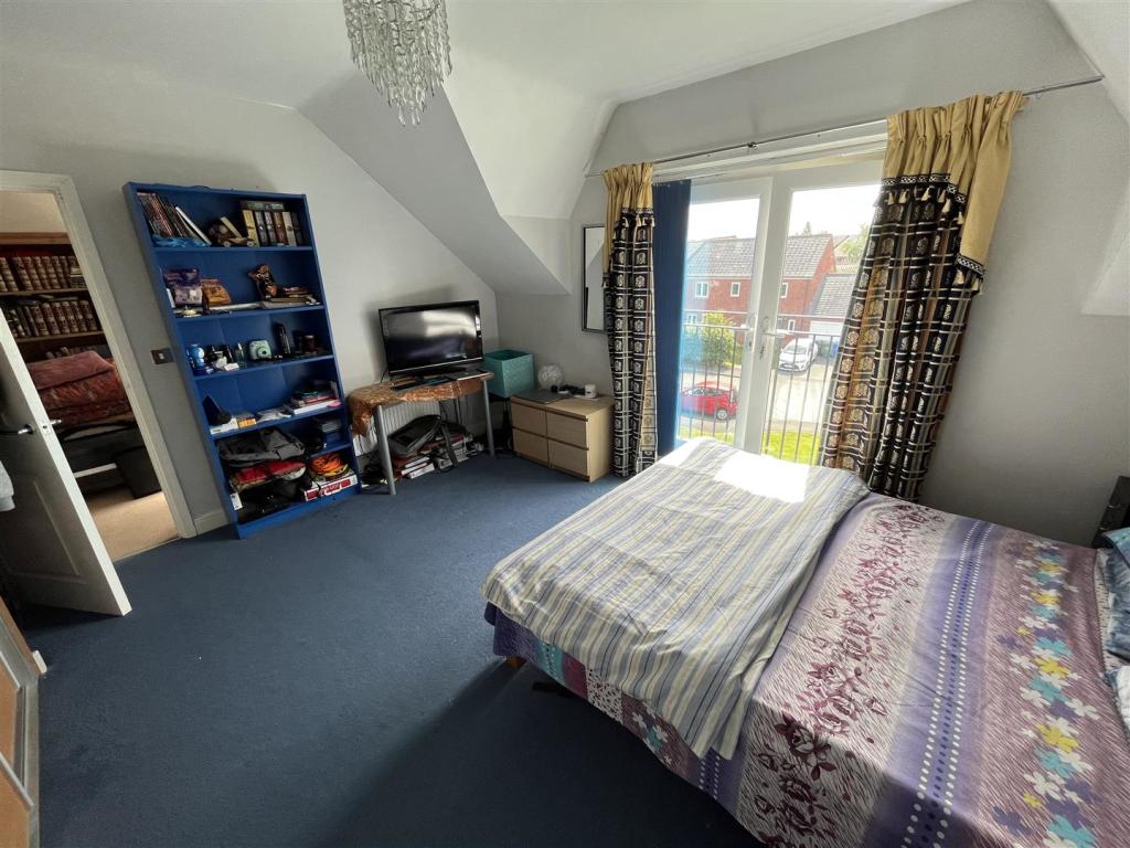 Bedroom 2 Aspect 2.jpg