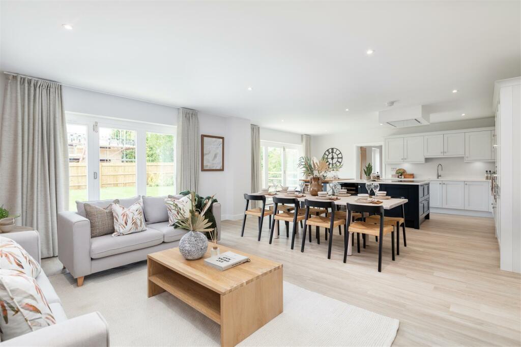 Kitchen/family room