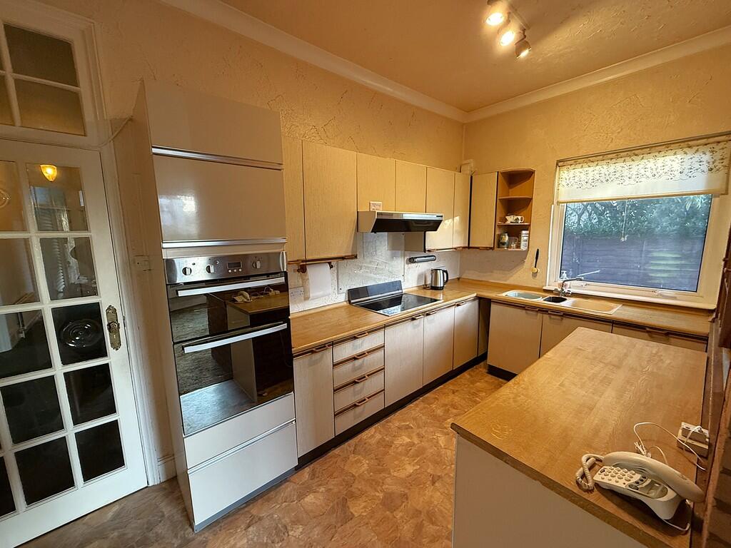 KITCHEN 2