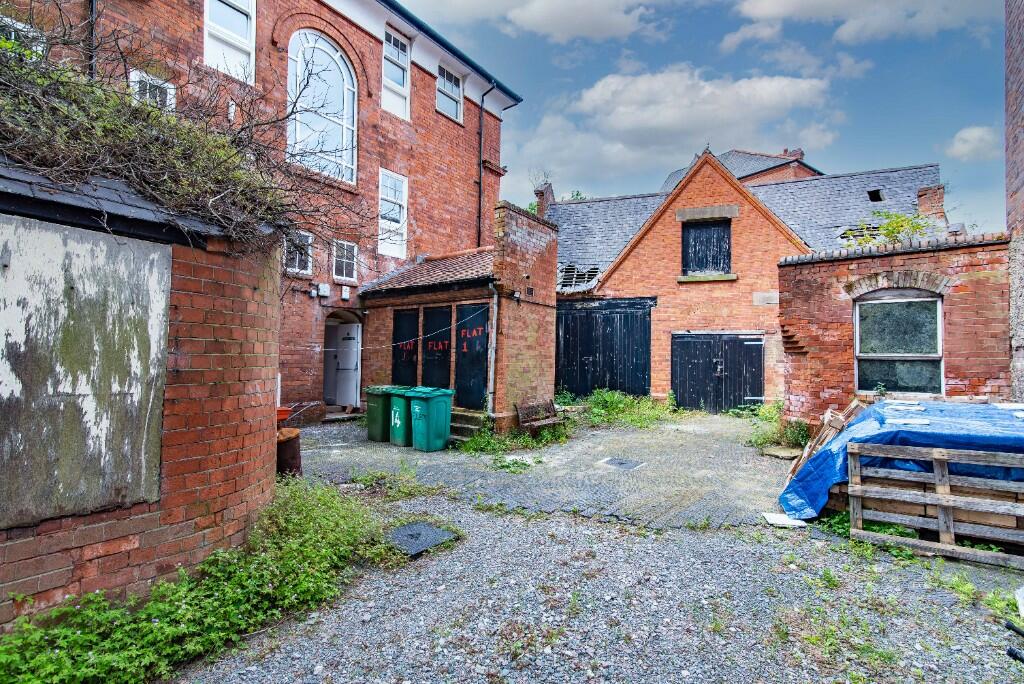 Rear &amp; Coach House