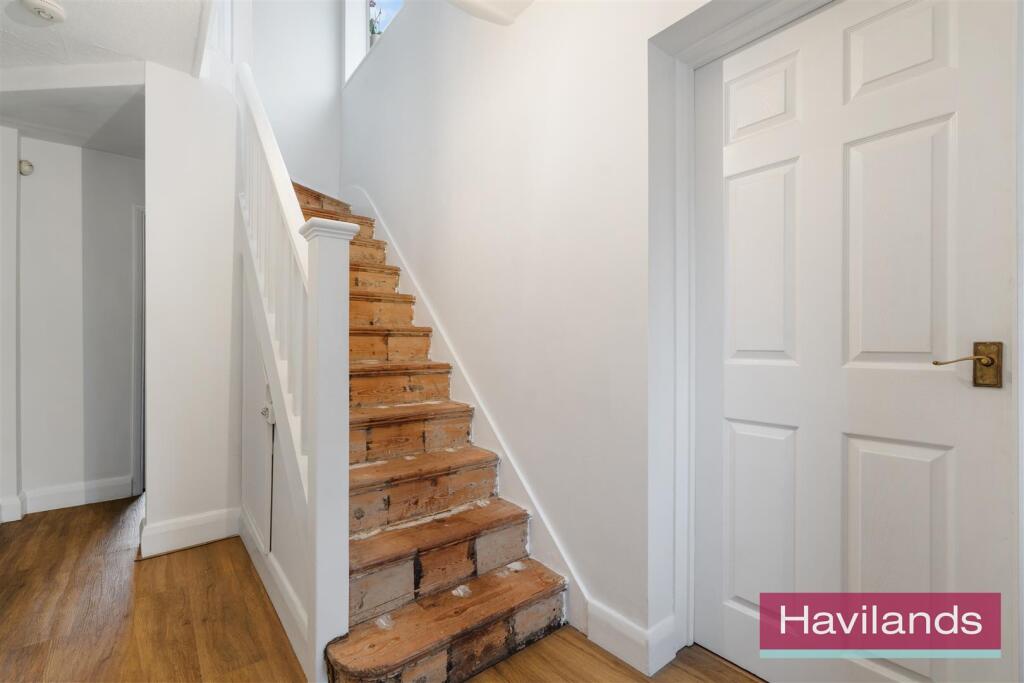 Woodgrange Gardens-9.jpg