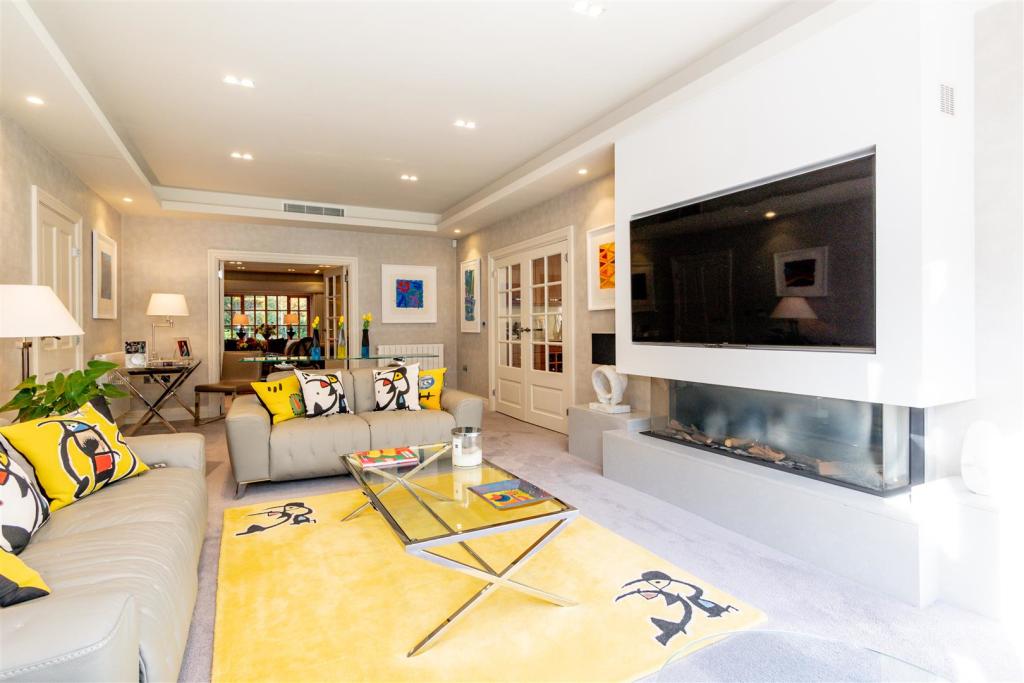 Family Room Aspect 2