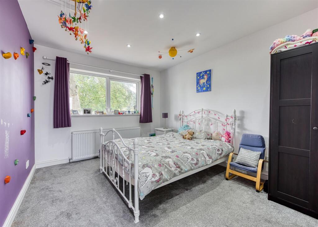 Stonegarth-Bedroom 3.jpg