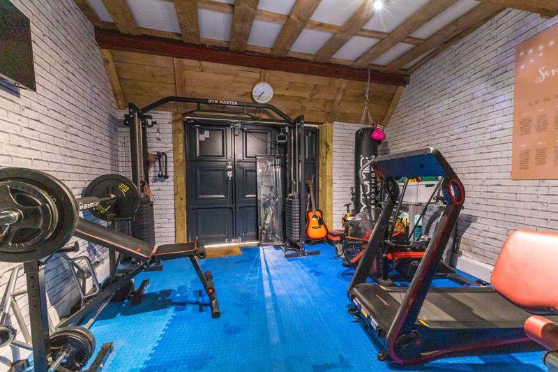 Garage / Gym