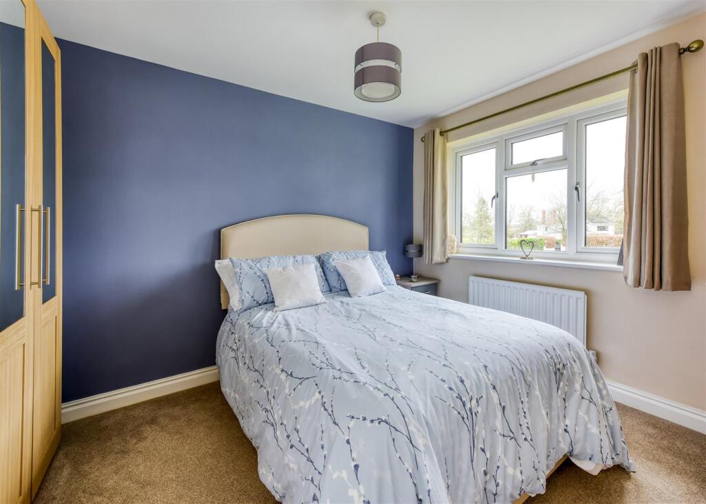 103 Six Ashes Road-bed3.jpg