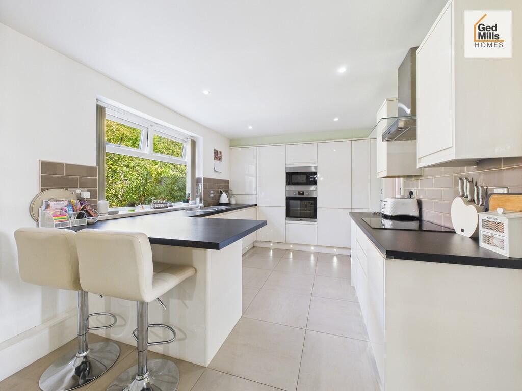 CAM04261G0-PR0078...