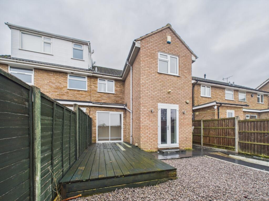 CAM01791G0-PR0202-STILL042