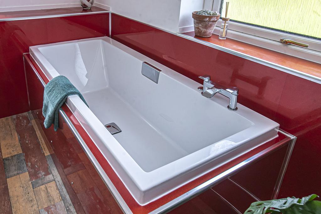 BATH DETAIL