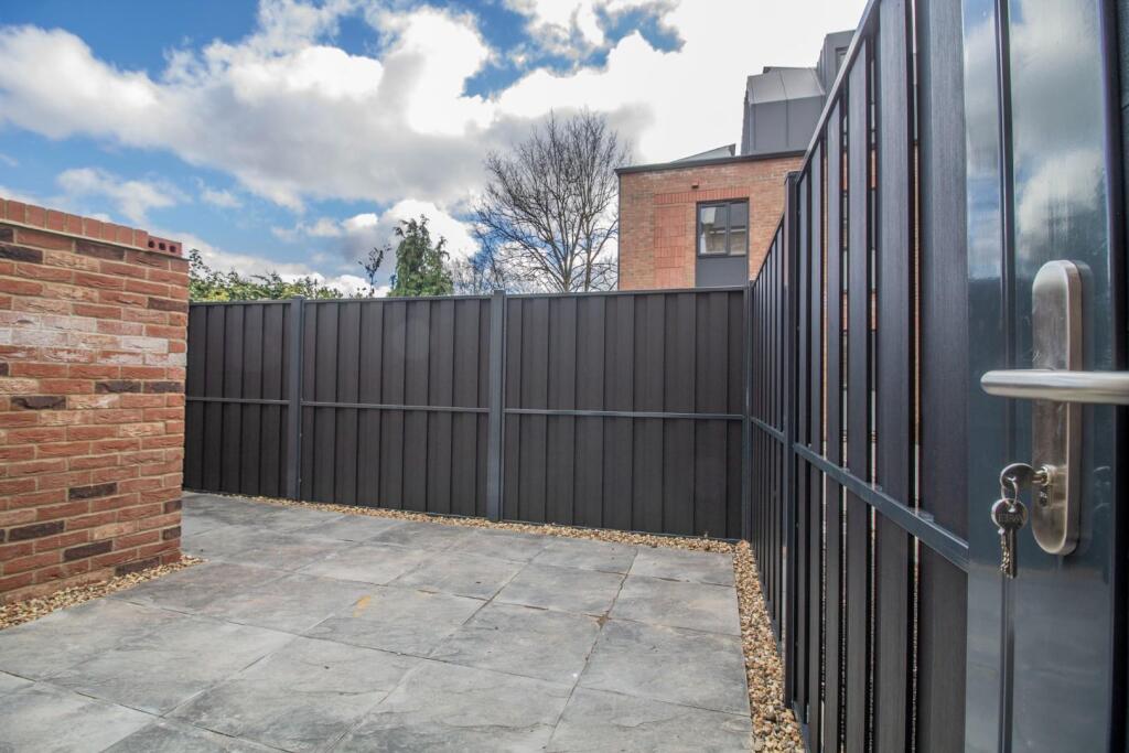 Apartment 1_Saddler's Court [Private Courtyard Gar