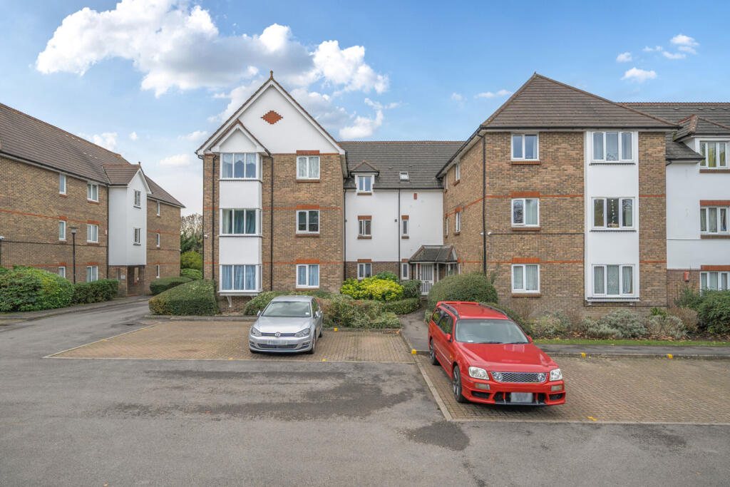 1376742-17-690b4a...