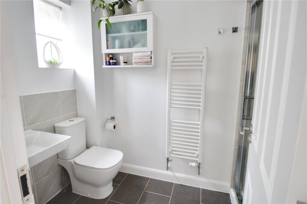 En Suite 1