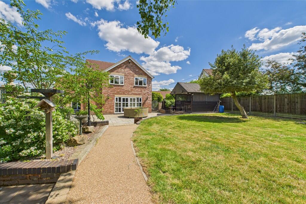 CAM01689G0-PR0470...