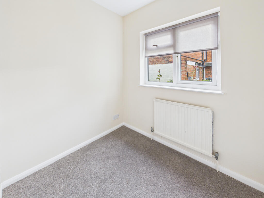 CAM01354G0-PR0580-STILL004