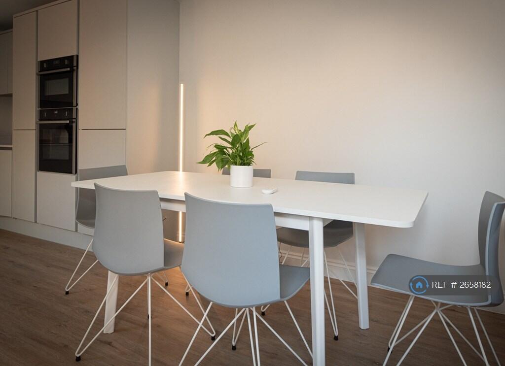 6 Seater Dining Table