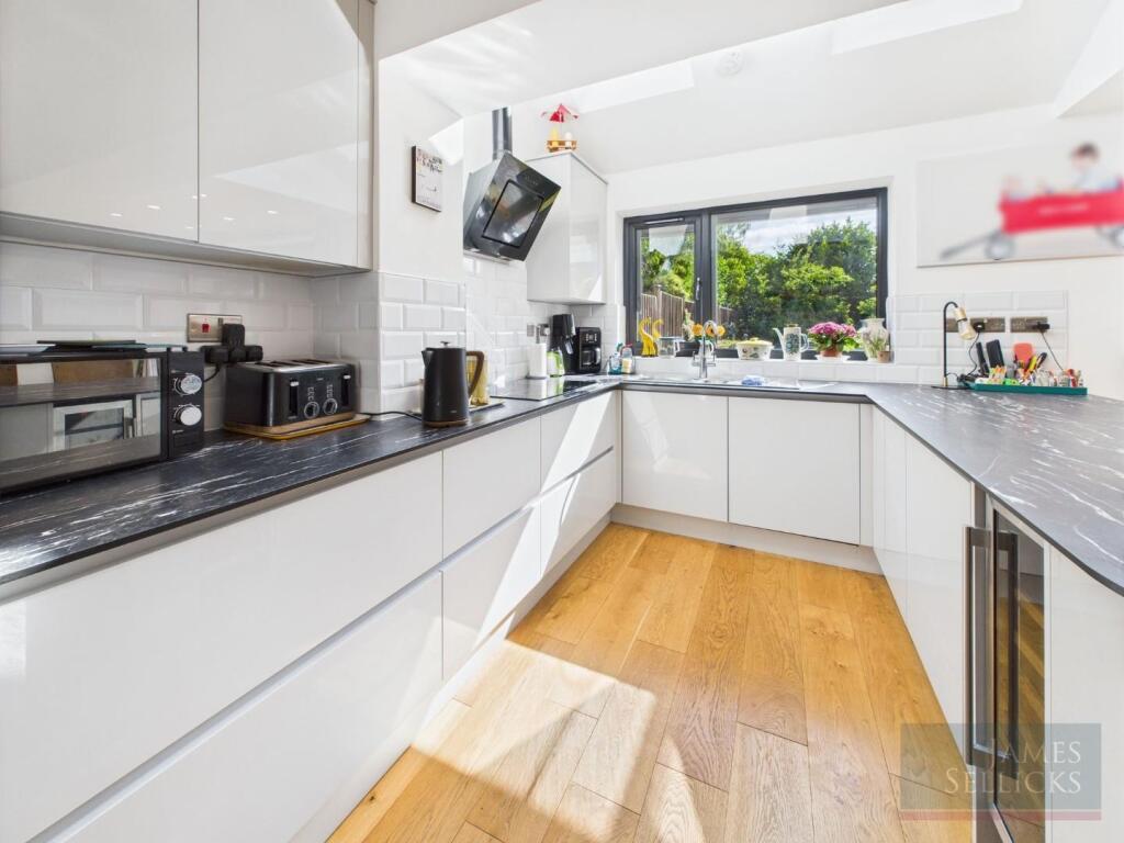 Living/Dining Kitchen