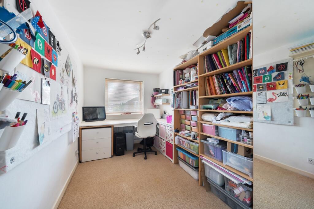 1300560-18-683d99262a205