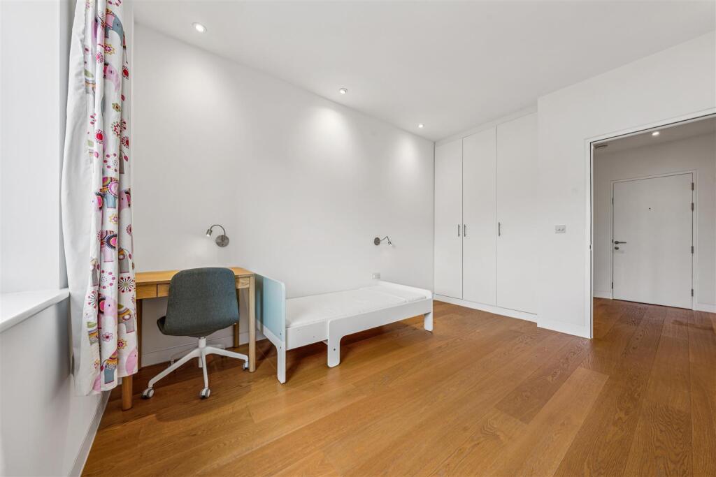 Merlin House, W4 - FOR SALE