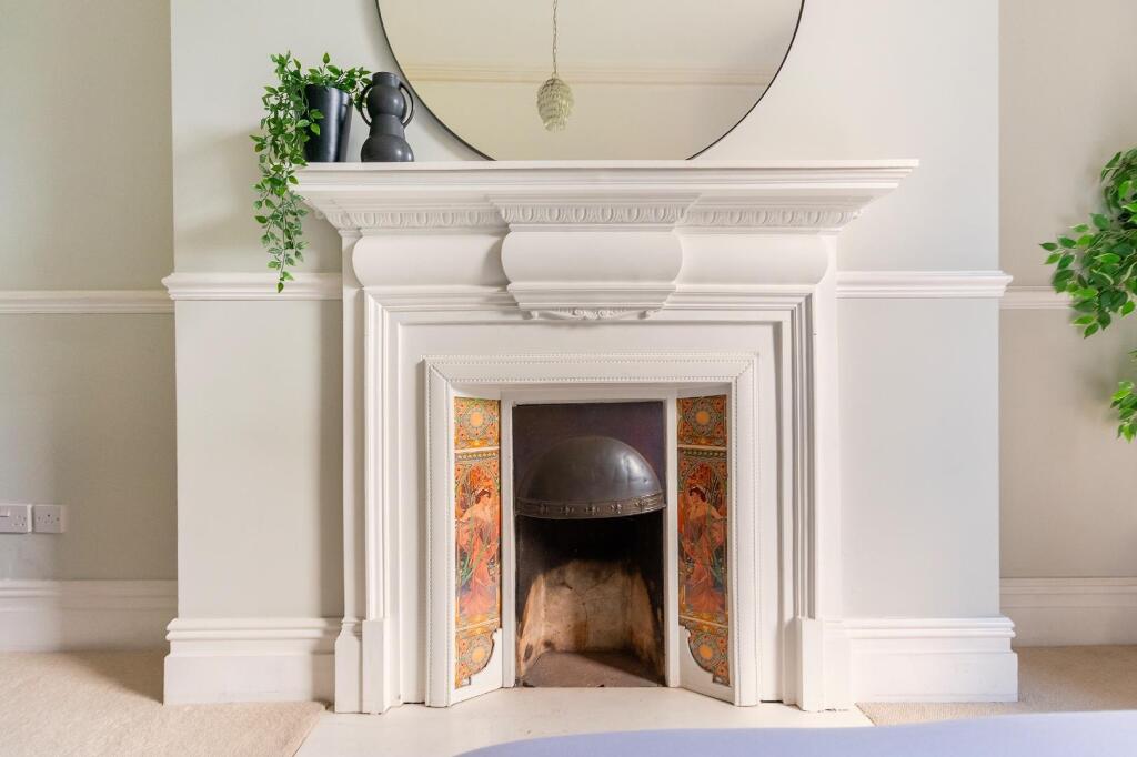 H1F2F0RRRD - Bedroom D.jpg