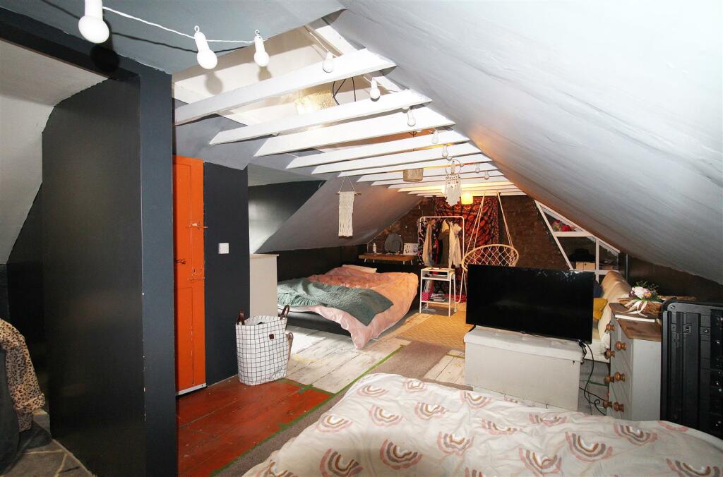 Bedroom 4 - Top Floor