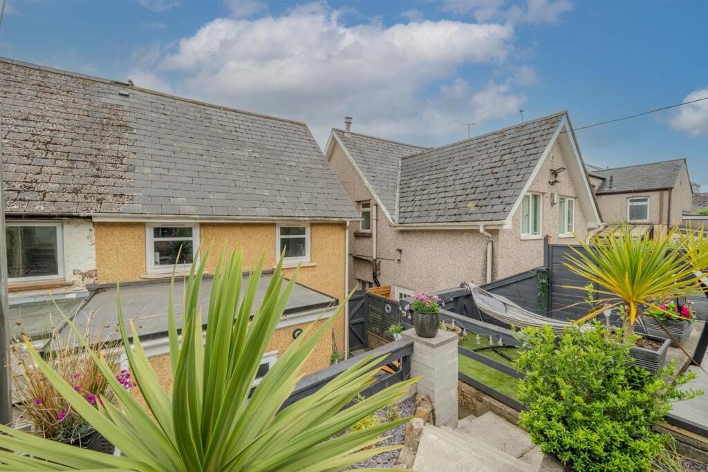 83 Stafford Rd-18.jpg