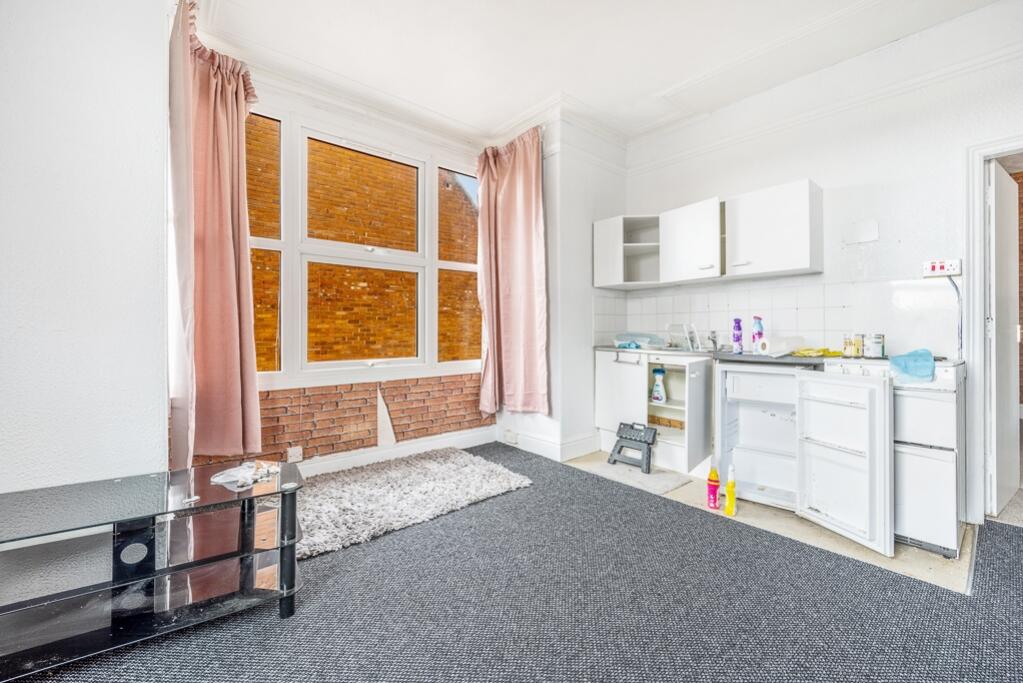 33 Ida Road (Skegness)-25
