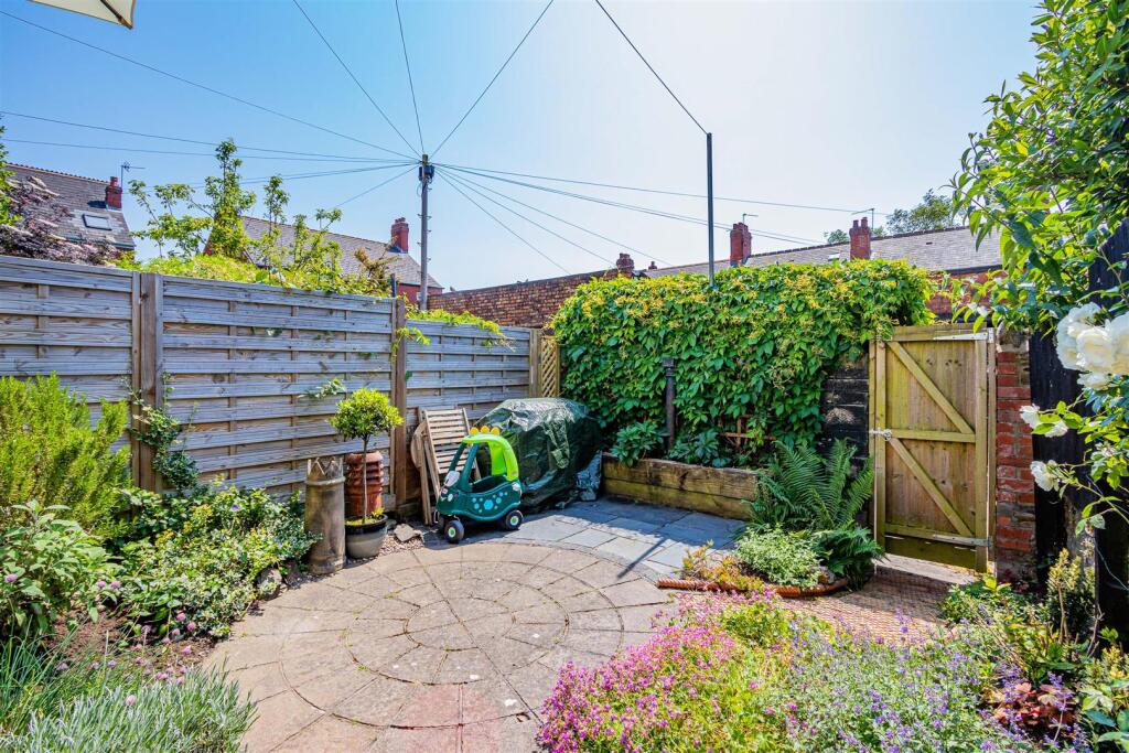 Amesbury Road 22 (1 of 26).jpg