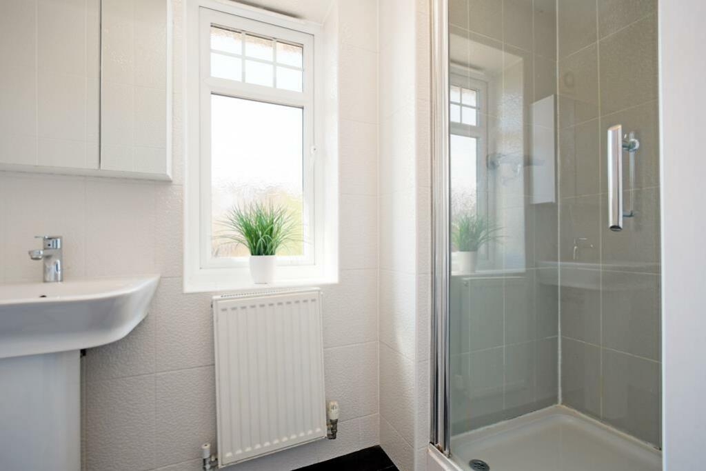 Master En-Suite