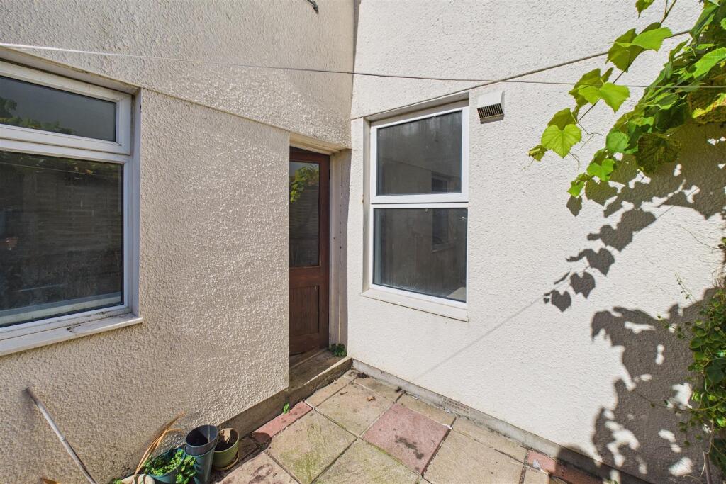 29 Queen Victoria Road Westbury Park, Bristol, BS6