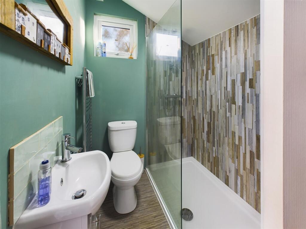 shower room .jpg