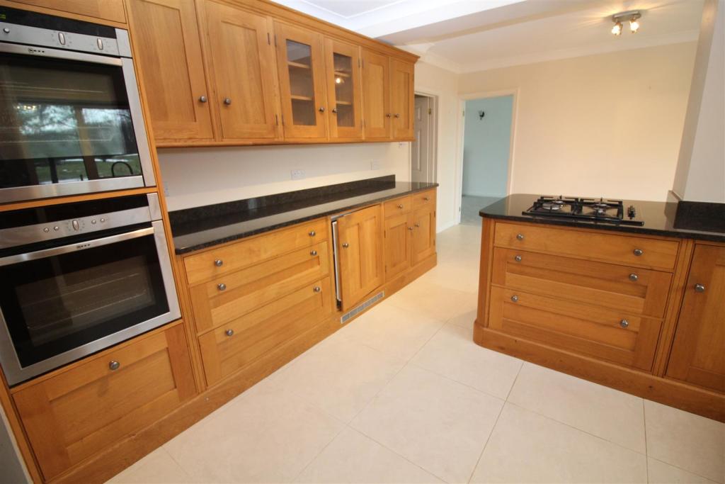 5 Chartview kitchen 1.JPG