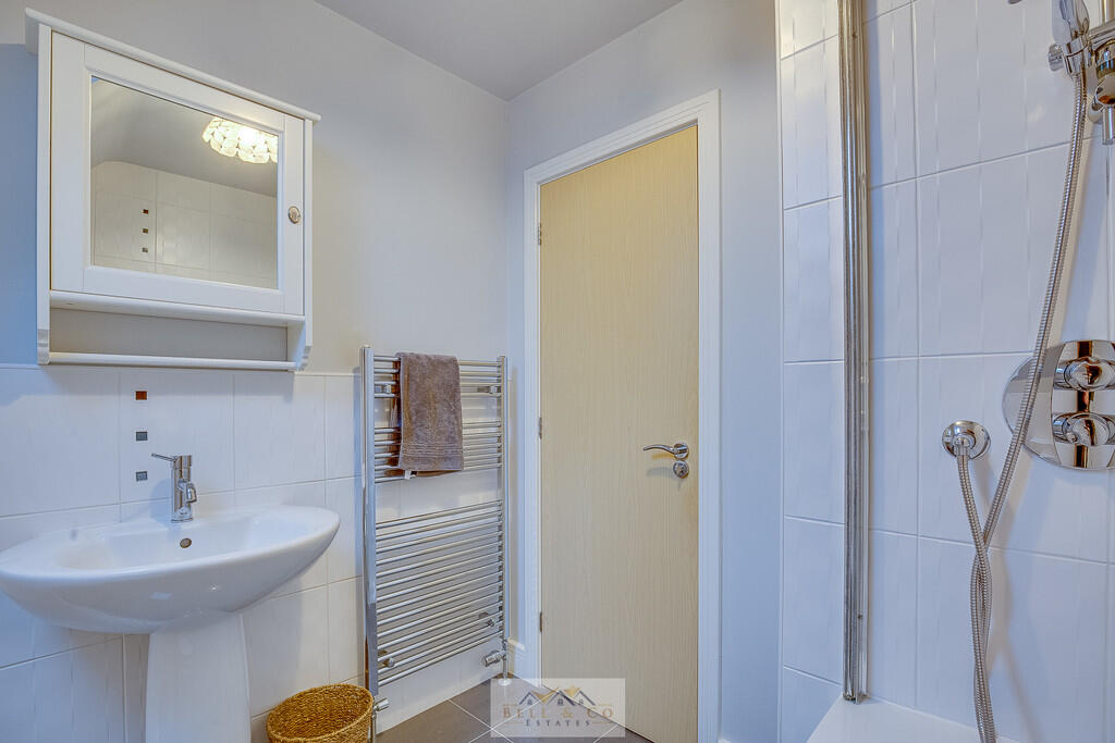 Bathroom 1.2