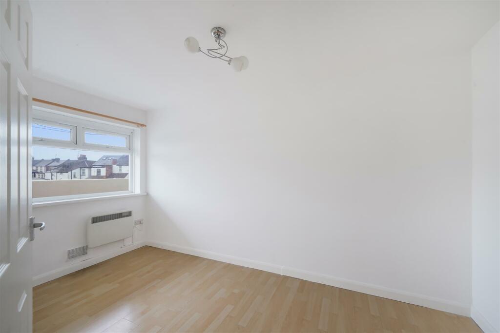 Flat 4, Greens Court - VYSy9GD2GpYu54tf84Bk.jpg
