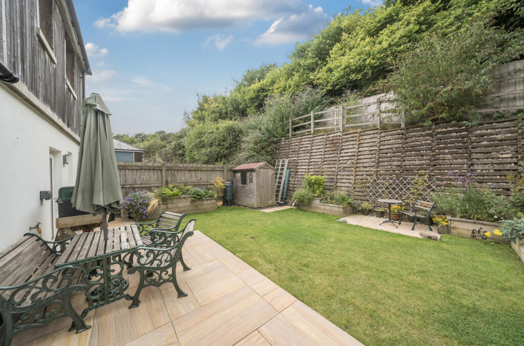 1340810-7-68a6066...