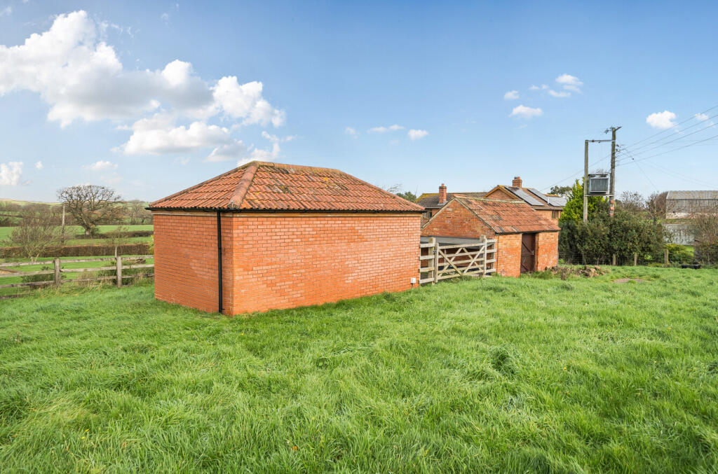 1387220-2-693af12...