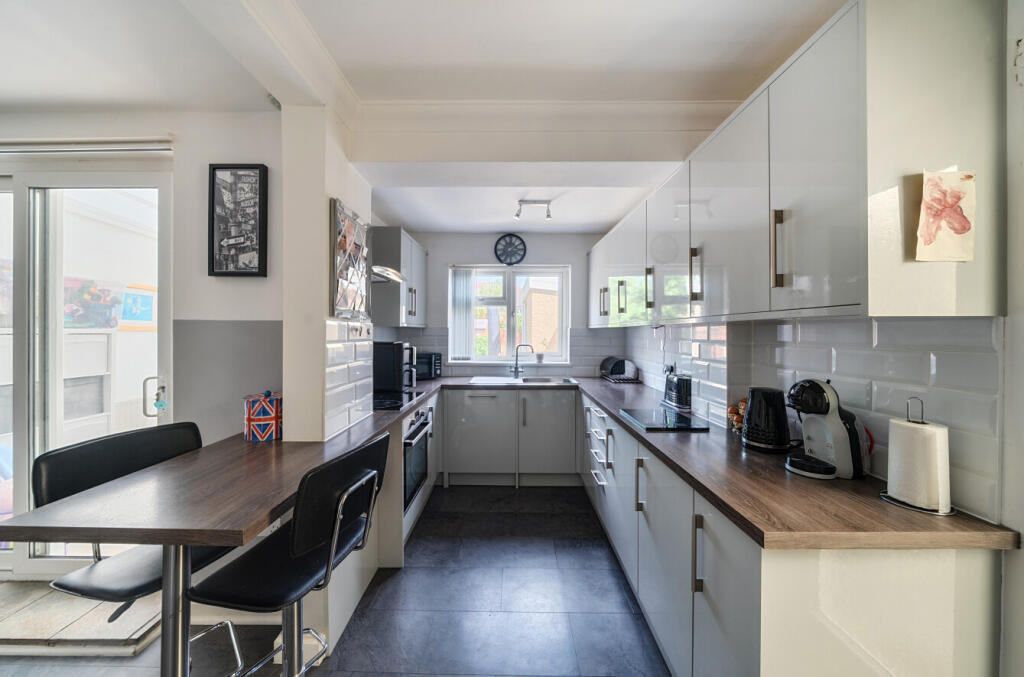 1300993-24-683733...