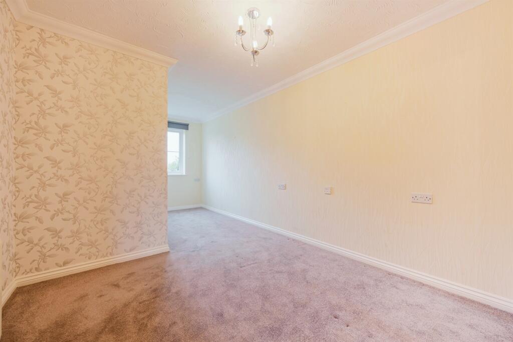 Bedroom: