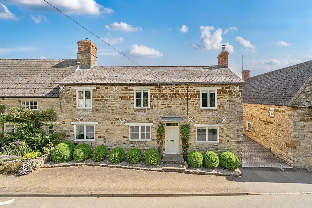 The Beeches, 5 High Street, Wappenham (e) (1).JPG