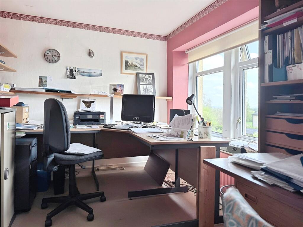 Bedroom/Study