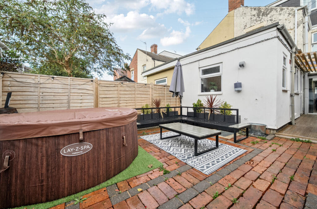 1346141-2-68b5e18...